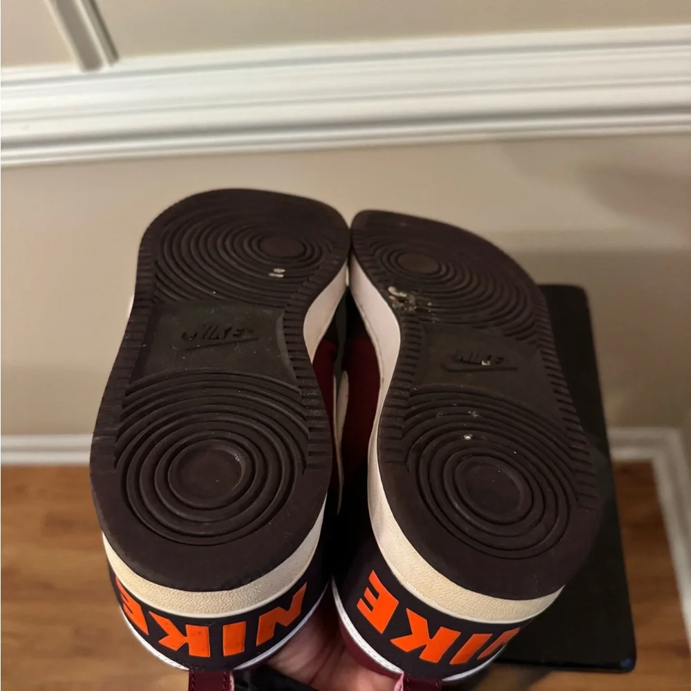 Nike Maroon and White Casual Shoes - Picture 2 of 5